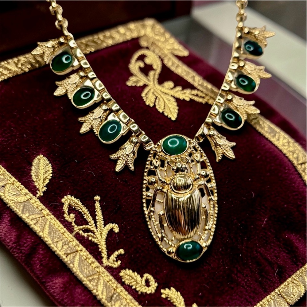 24k Gold over Bronze Egyptian Revival Large Scarab Lotus Necklace Genuine Onyx - Picture 4 of 8